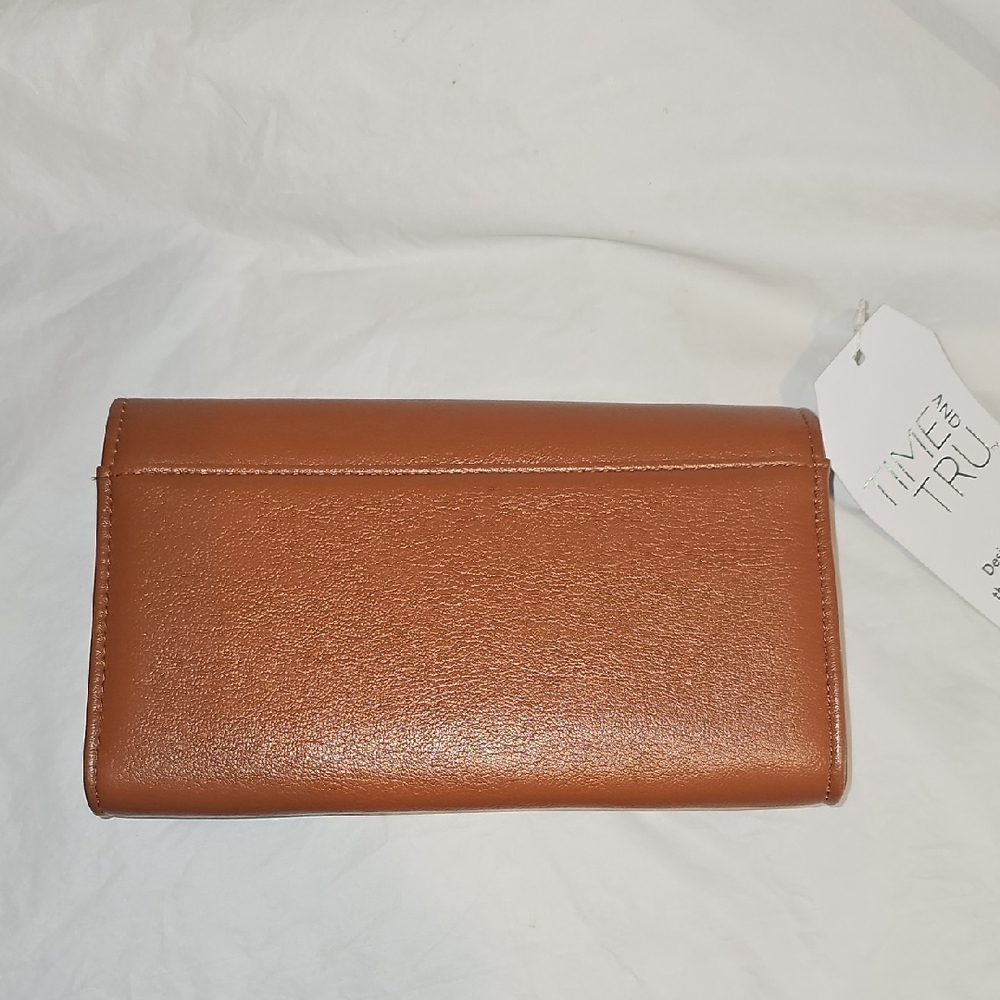 Time and Tru Women's Scarlet Envelope Wallet, Cognac Brown New - Picture 2 of 14